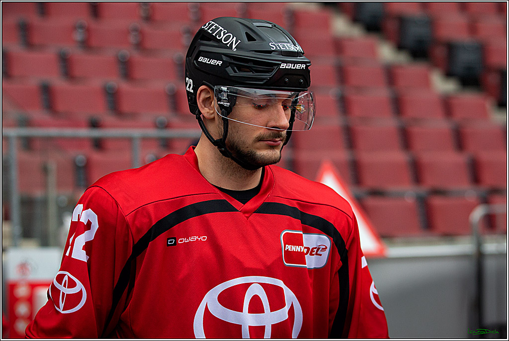 PENNY DEL; Koelner Haie Wintergame Training; Koeln, 02.12.2022